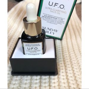 Sunday Riley | U.F.O. Ultra-Clarifying Face Oil
